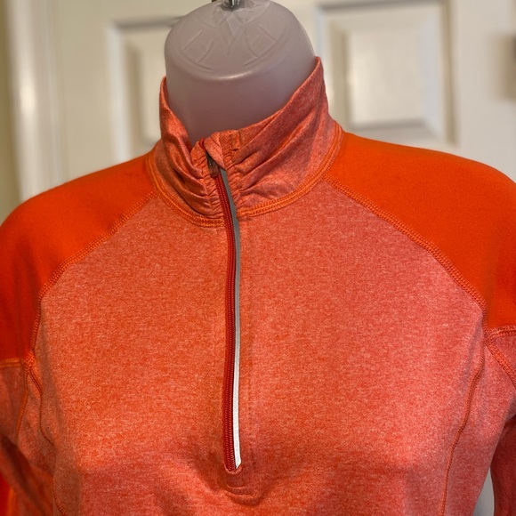 Reebok - Woman’s two tone orange long sleeve workout shirt, Size: M - Picture 6 of 8